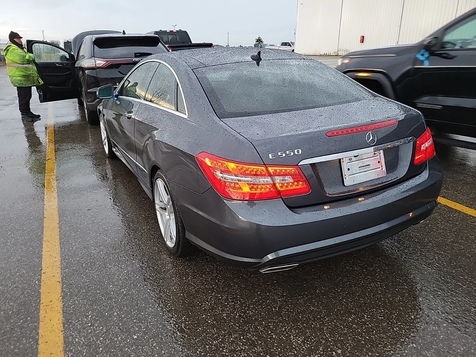 Mercedes-Benz E 500 ОБДУХВАНЕ * ПАНОРАМА * СЕРВИЗНА ИСТОРИЯ * , снимка 5 - Автомобили и джипове - 54140753