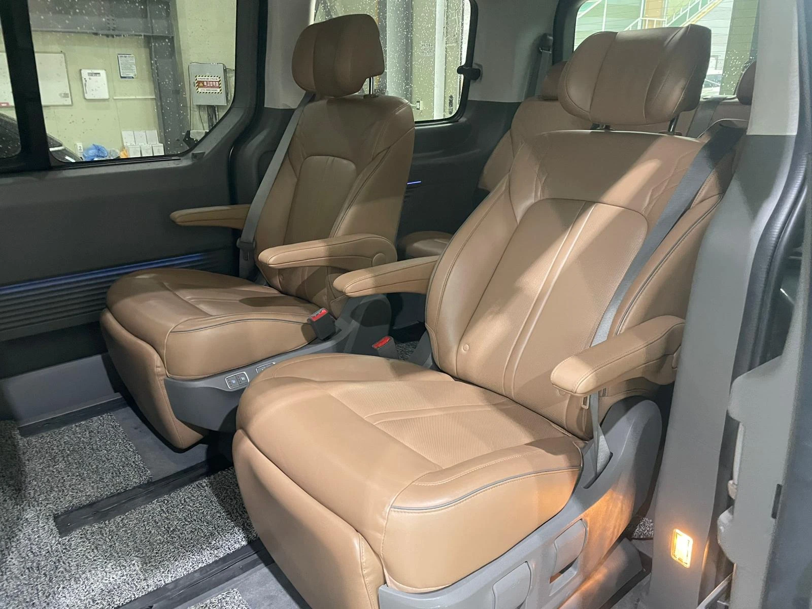 Hyundai Staria 3.5 V6 LPG ! 6+ 1 ! Inspiration ! | Mobile.bg � ����������� 9