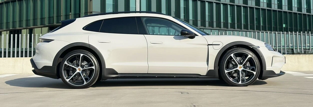 Porsche Taycan 4 Cross Turismo | Mobile.bg � ����������� 4