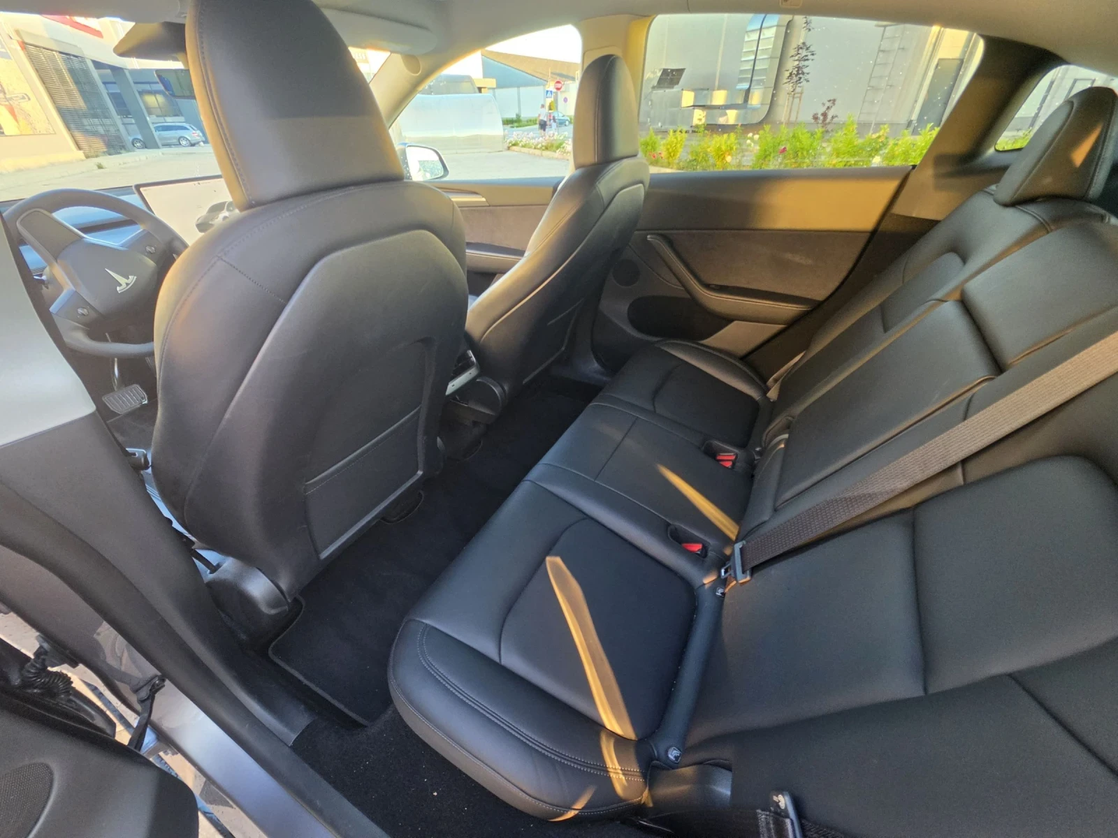 Tesla Model Y Long Range 4x4 Quicksilver Керамика, снимка 7 - Автомобили и джипове - 55056416