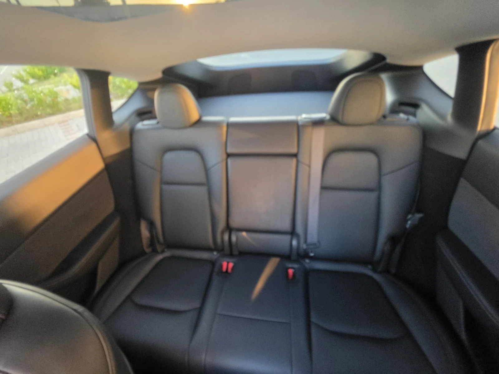Tesla Model Y Long Range 4x4 Quicksilver Керамика, снимка 12 - Автомобили и джипове - 55056416