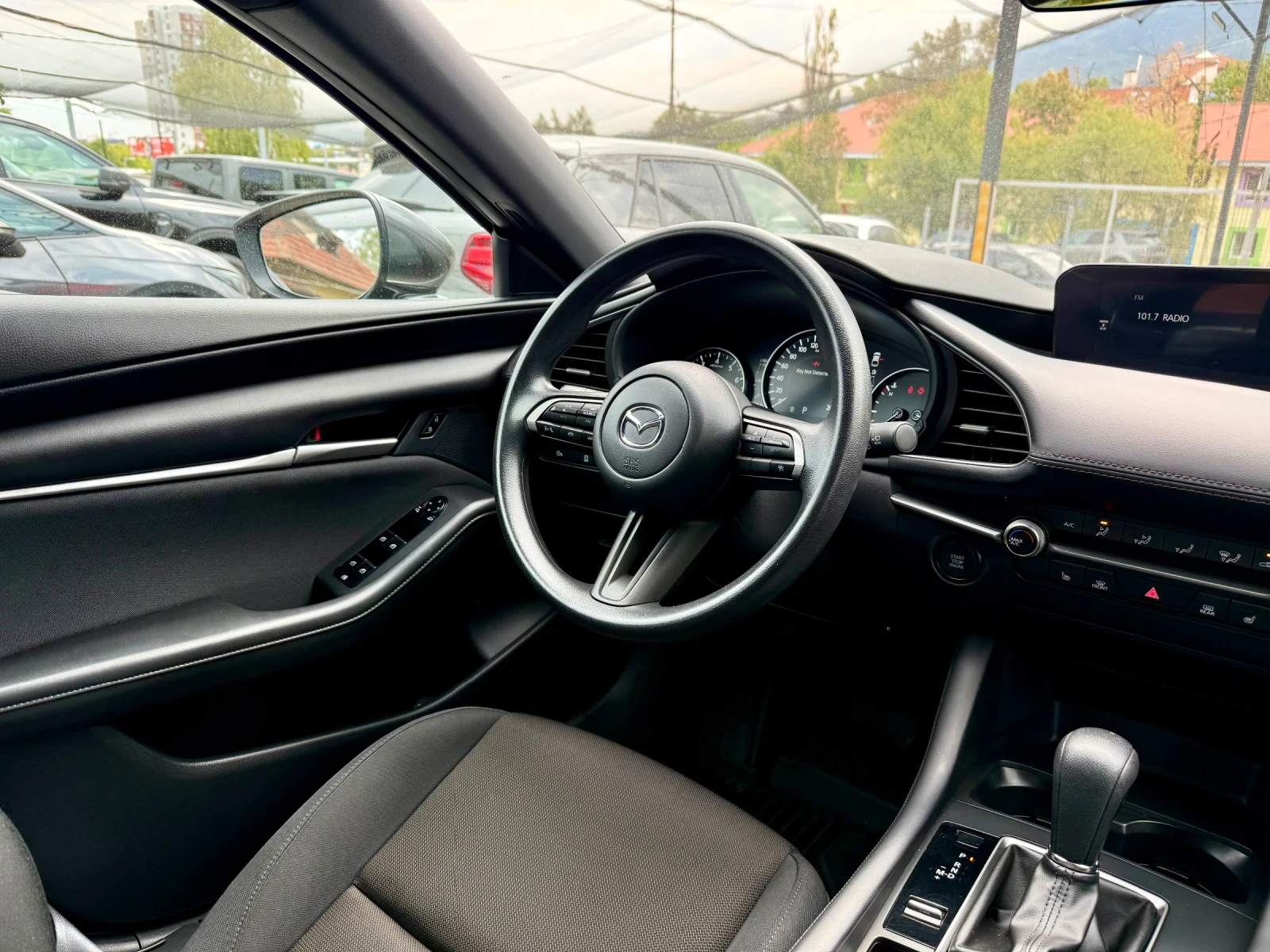 Mazda 3 SkyActivG, снимка 12 - Автомобили и джипове - 55623366