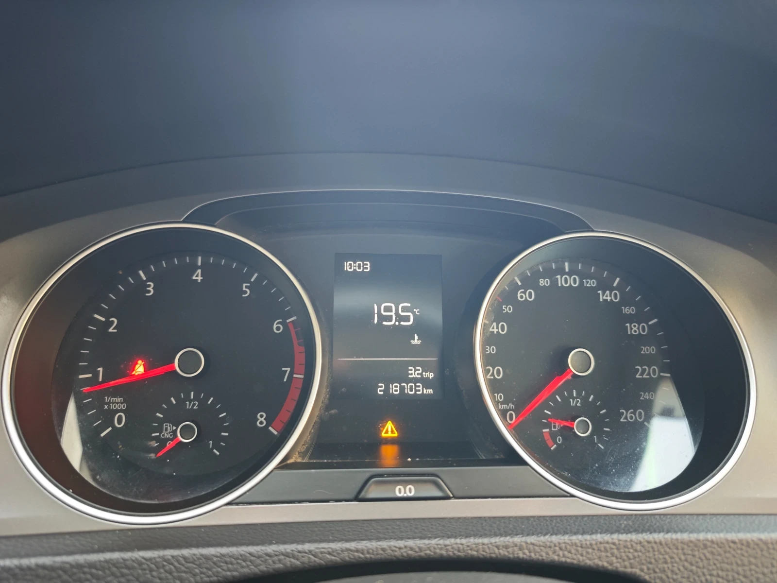 VW Golf 1.4TGI euro6b, снимка 9 - Автомобили и джипове - 55670294