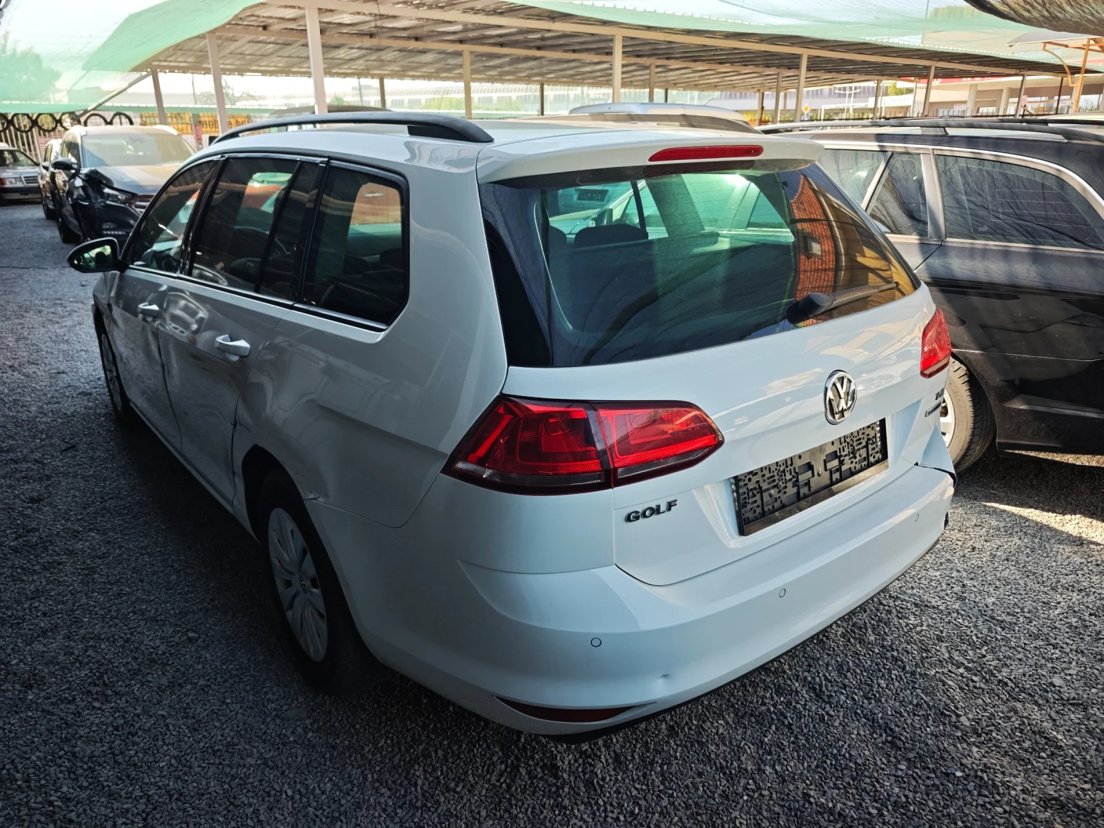 VW Golf 1.4TGI euro6b, снимка 4 - Автомобили и джипове - 55670294