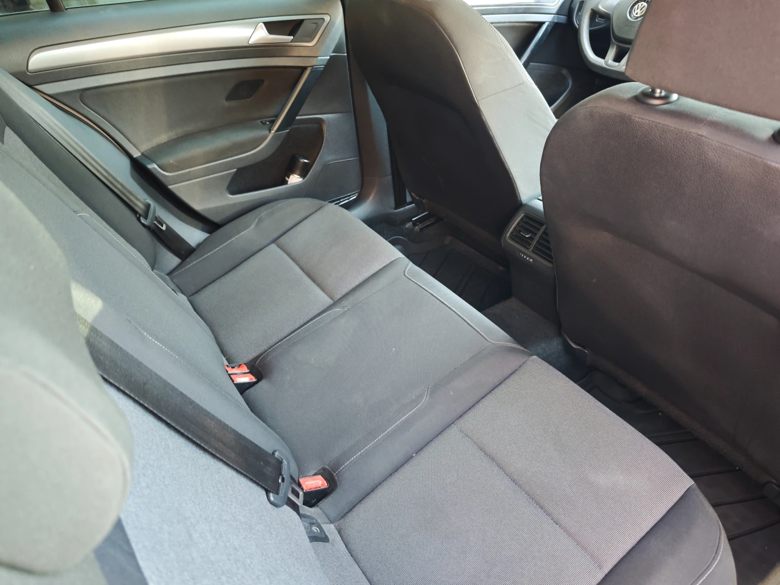 VW Golf 1.4TGI euro6b, снимка 8 - Автомобили и джипове - 55670294