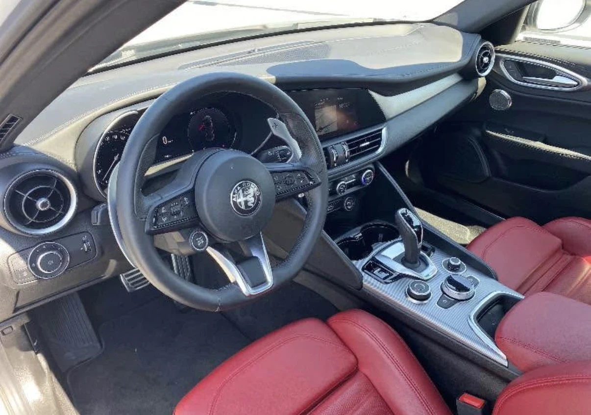 Alfa Romeo Giulia 2.0T * VELOCE * 8ZF * НОВА * , снимка 5 - Автомобили и джипове - 56011544