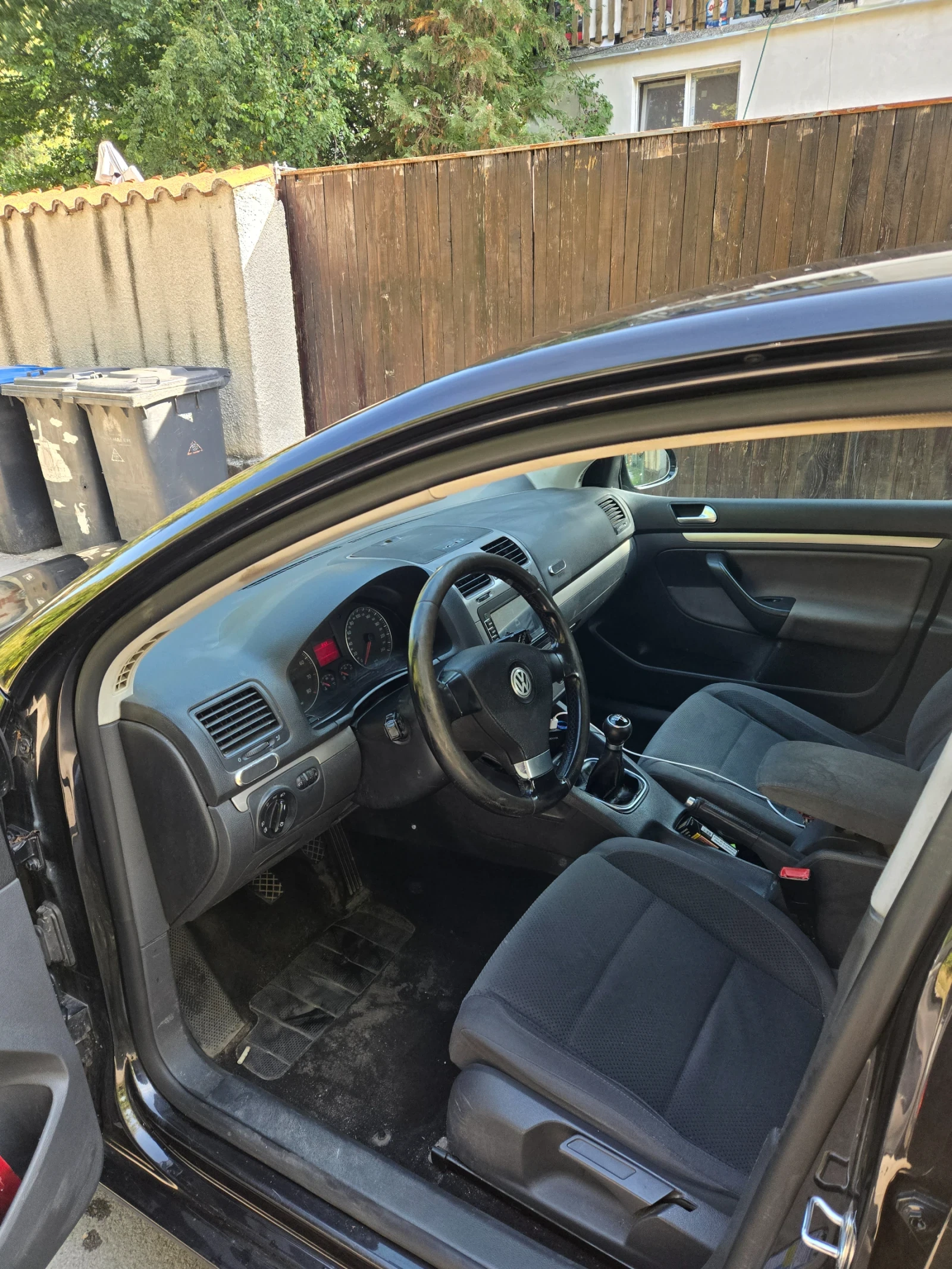 VW Golf 1.6 gaz , снимка 7 - Автомобили и джипове - 56415276