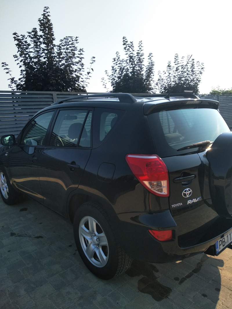 Toyota Rav4, снимка 7 - Автомобили и джипове - 46656157