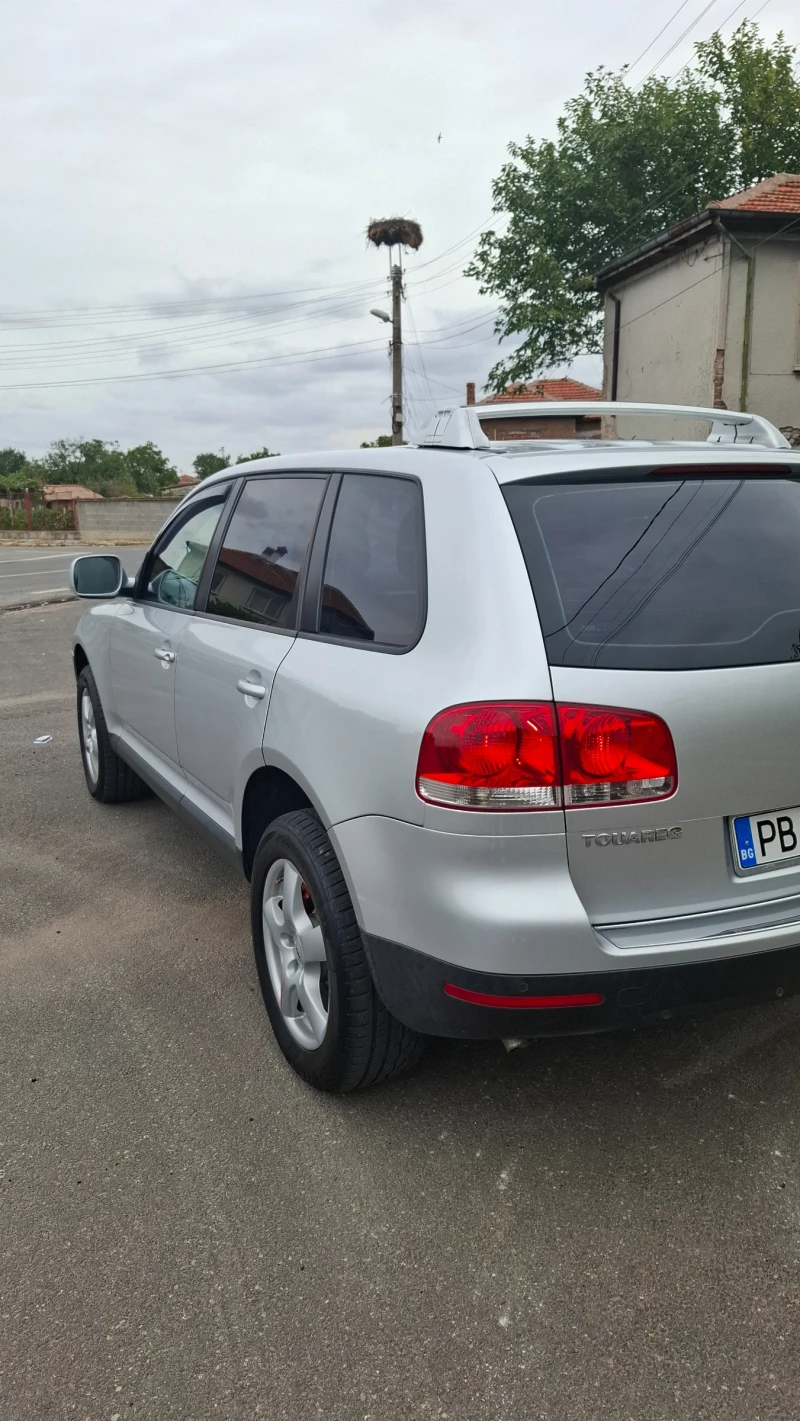 VW Touareg, снимка 5 - Автомобили и джипове - 52280211