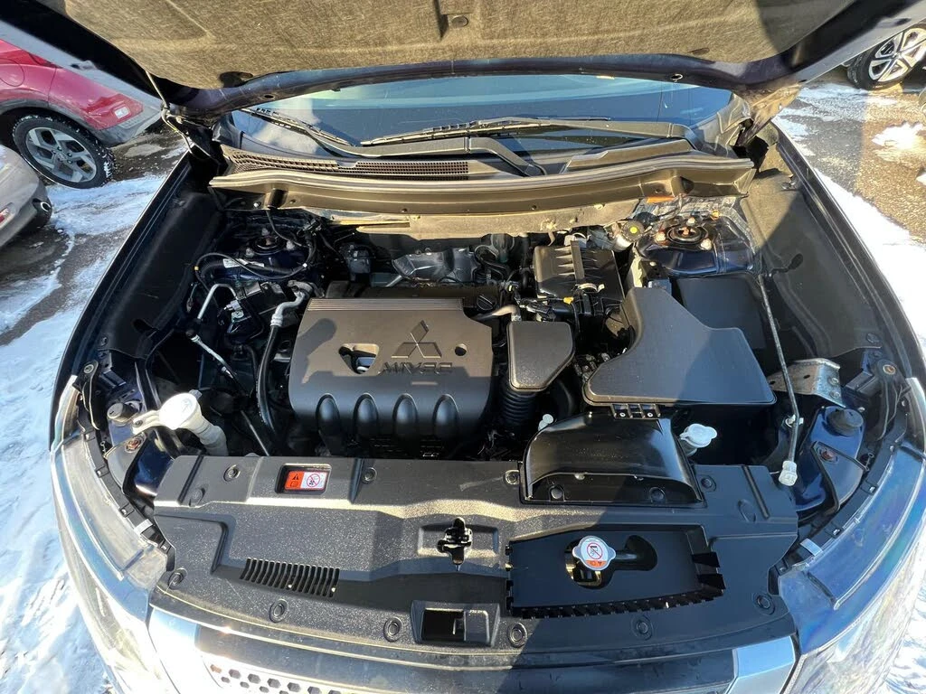 Mitsubishi Outlander SE AWC* ПОДГРЕВ* КАМЕРА* МЪРТВА ТОЧКА* 6+ 1 - изображение 7