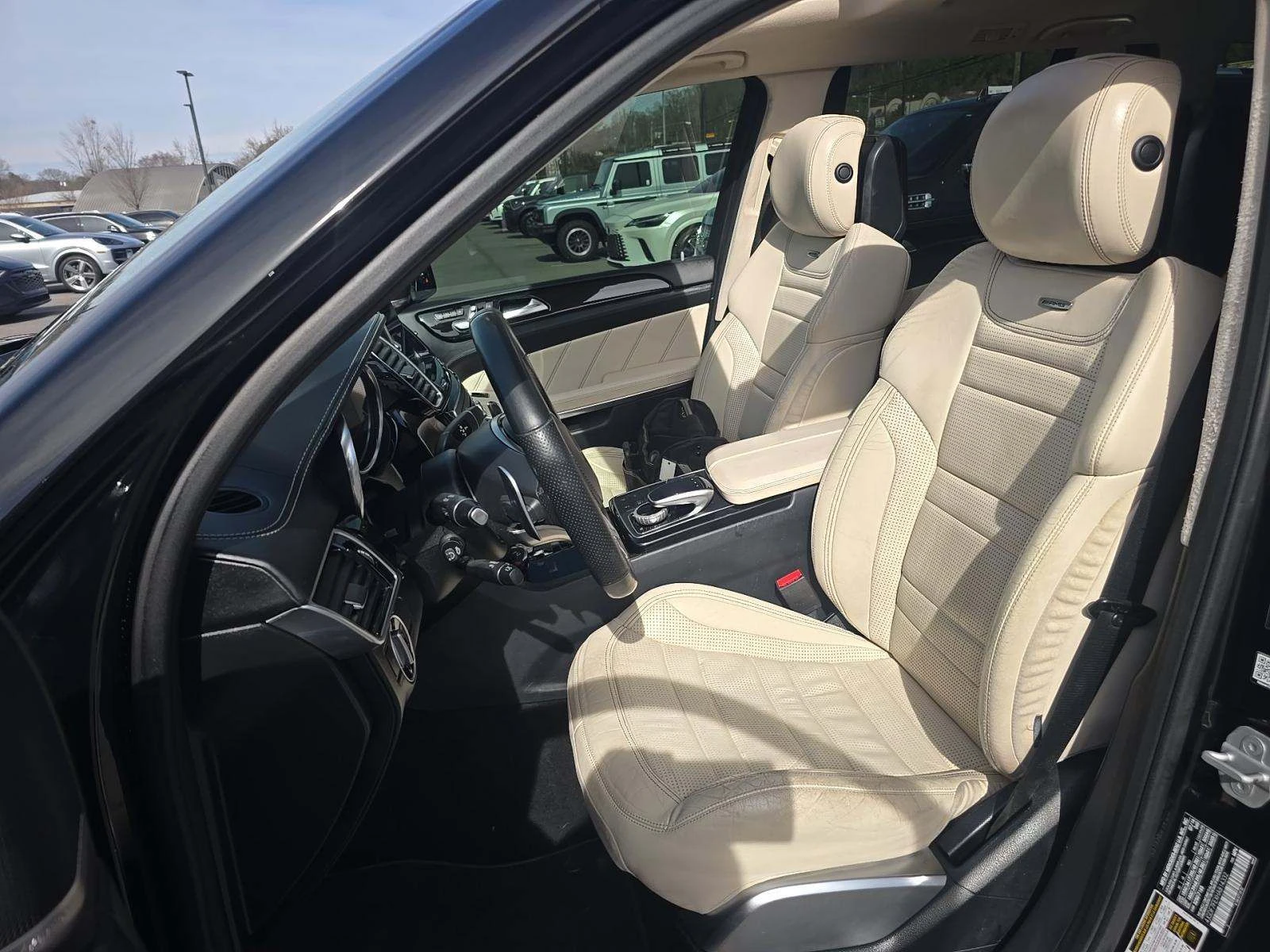 Mercedes-Benz GLS 63 AMG  - изображение 6