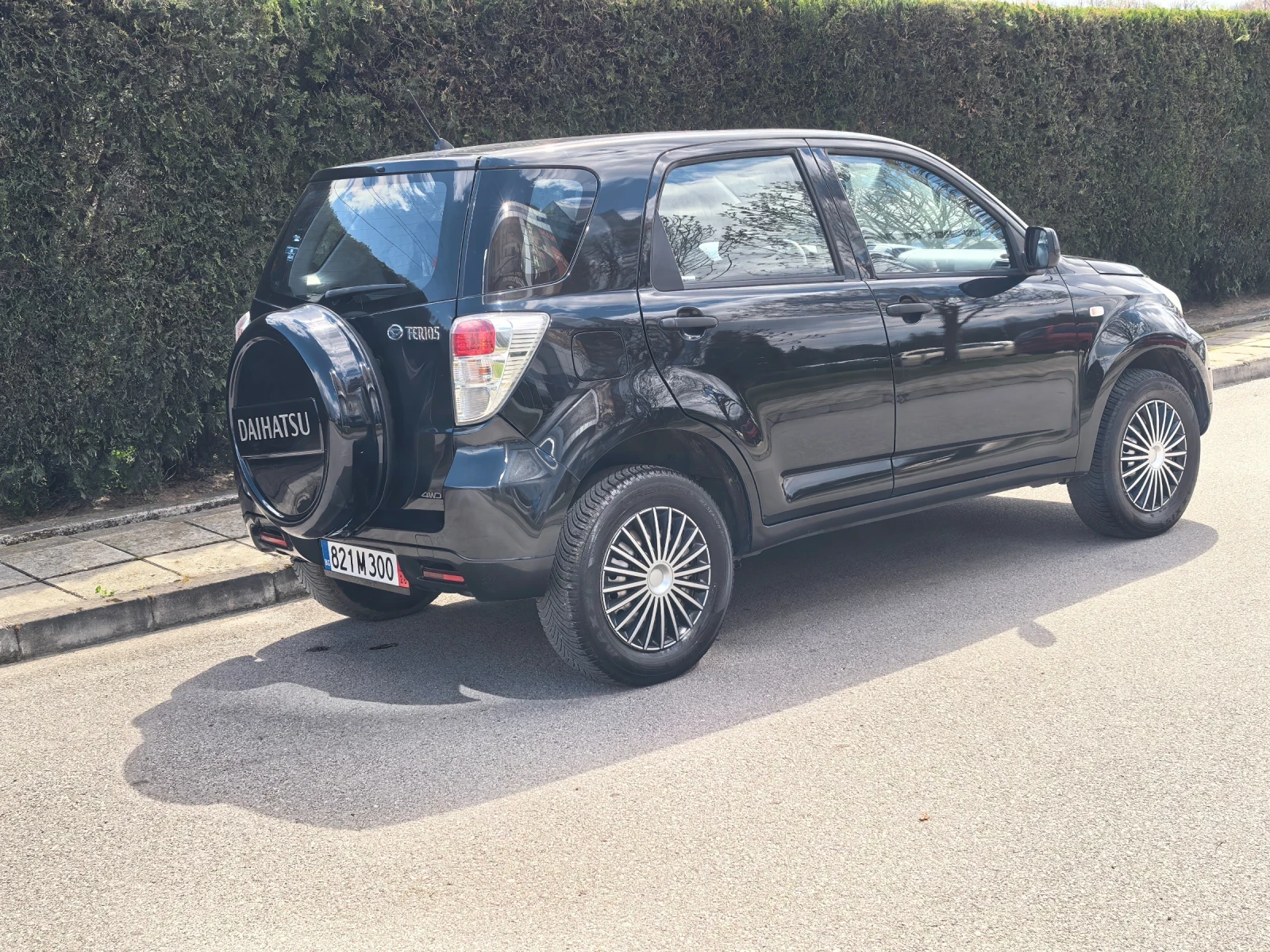 Daihatsu Terios 1.5 Hiro 4х4 , снимка 4 - Автомобили и джипове - 54148761