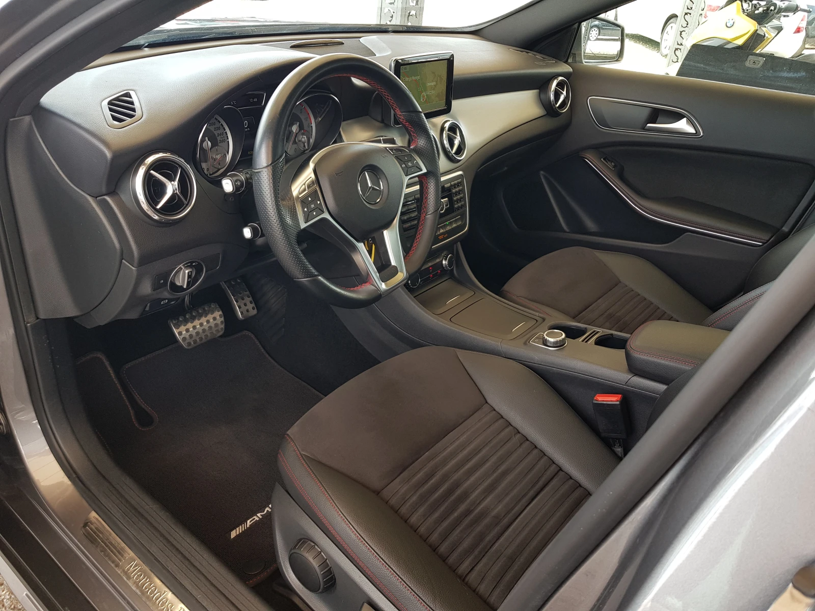 Mercedes-Benz GLA 200 CDI AMG/ПАНОРАМА/АВТОМАТИК ЛИЗИНГ, снимка 9 - Автомобили и джипове - 54525753