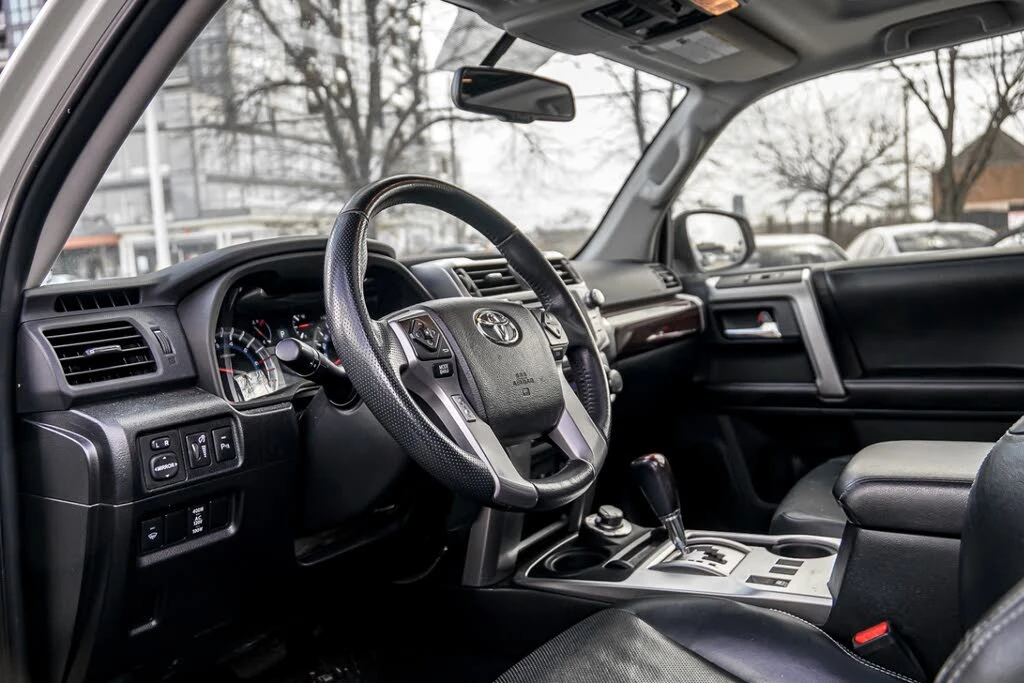 Toyota 4runner 4.0* V6* LIMITED* ПОДГРЕВ* КАМЕРА* КЕЙЛЕС* АВТОПИЛ, снимка 6 - Автомобили и джипове - 55275690