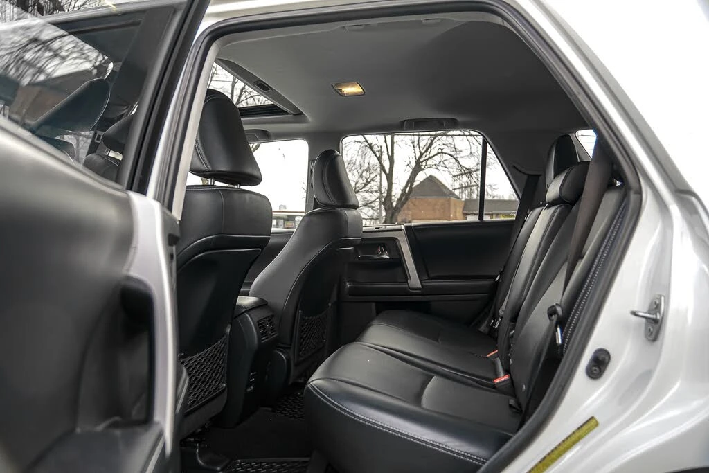 Toyota 4runner 4.0* V6* LIMITED* ПОДГРЕВ* КАМЕРА* КЕЙЛЕС* АВТОПИЛ, снимка 15 - Автомобили и джипове - 55275690