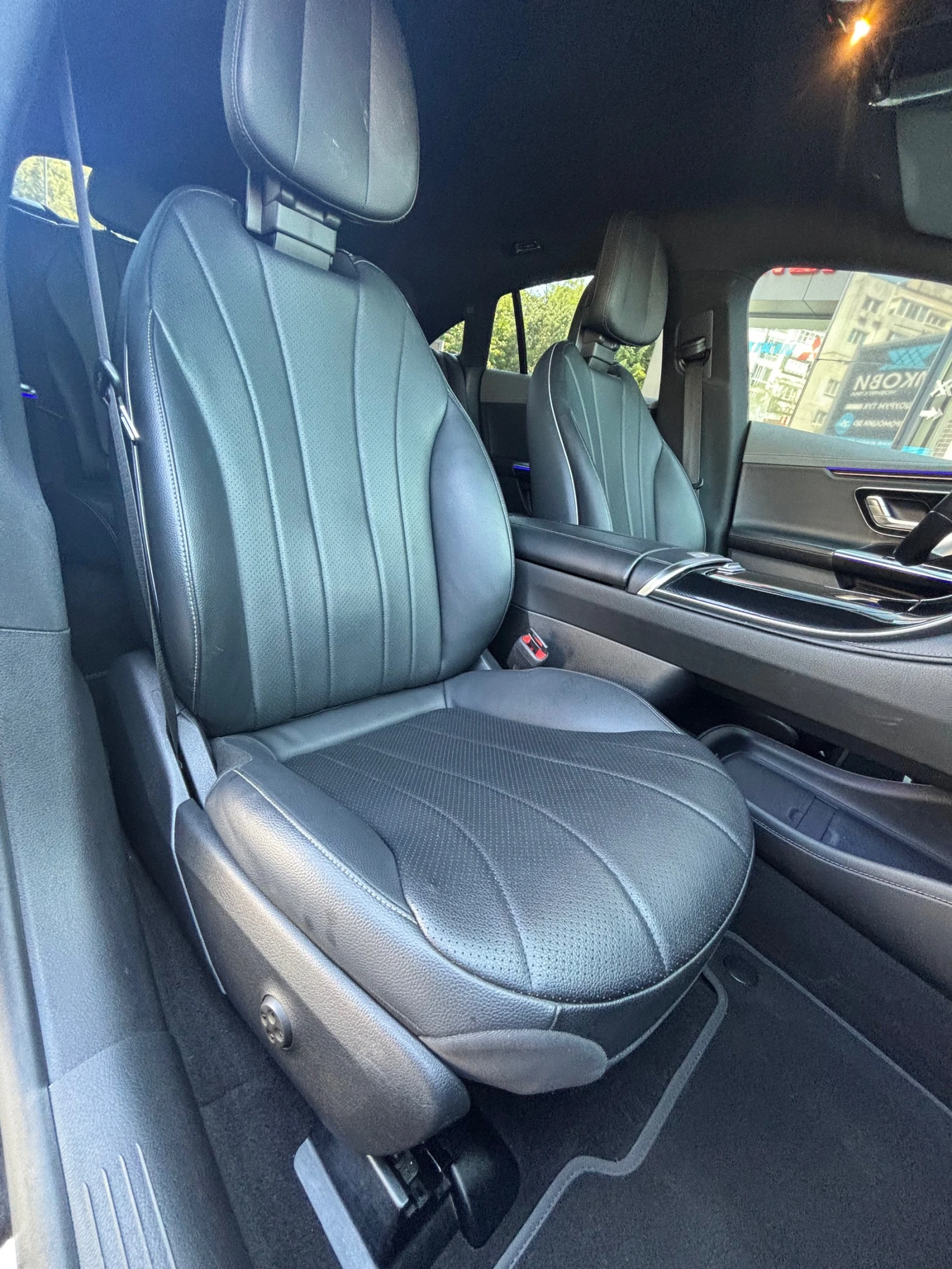 Mercedes-Benz EQE 350+ , снимка 9 - Автомобили и джипове - 55643183