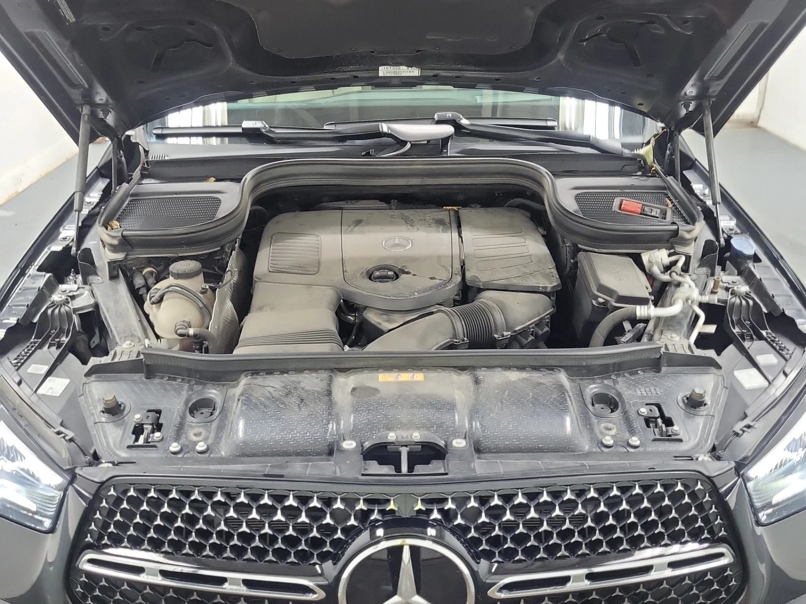 Mercedes-Benz GLE 350* CARFAX* АВТОКРЕДИТ БЕЗ ПЪРВОНАЧАЛНА ВНОСКА* , снимка 16 - Автомобили и джипове - 56093959