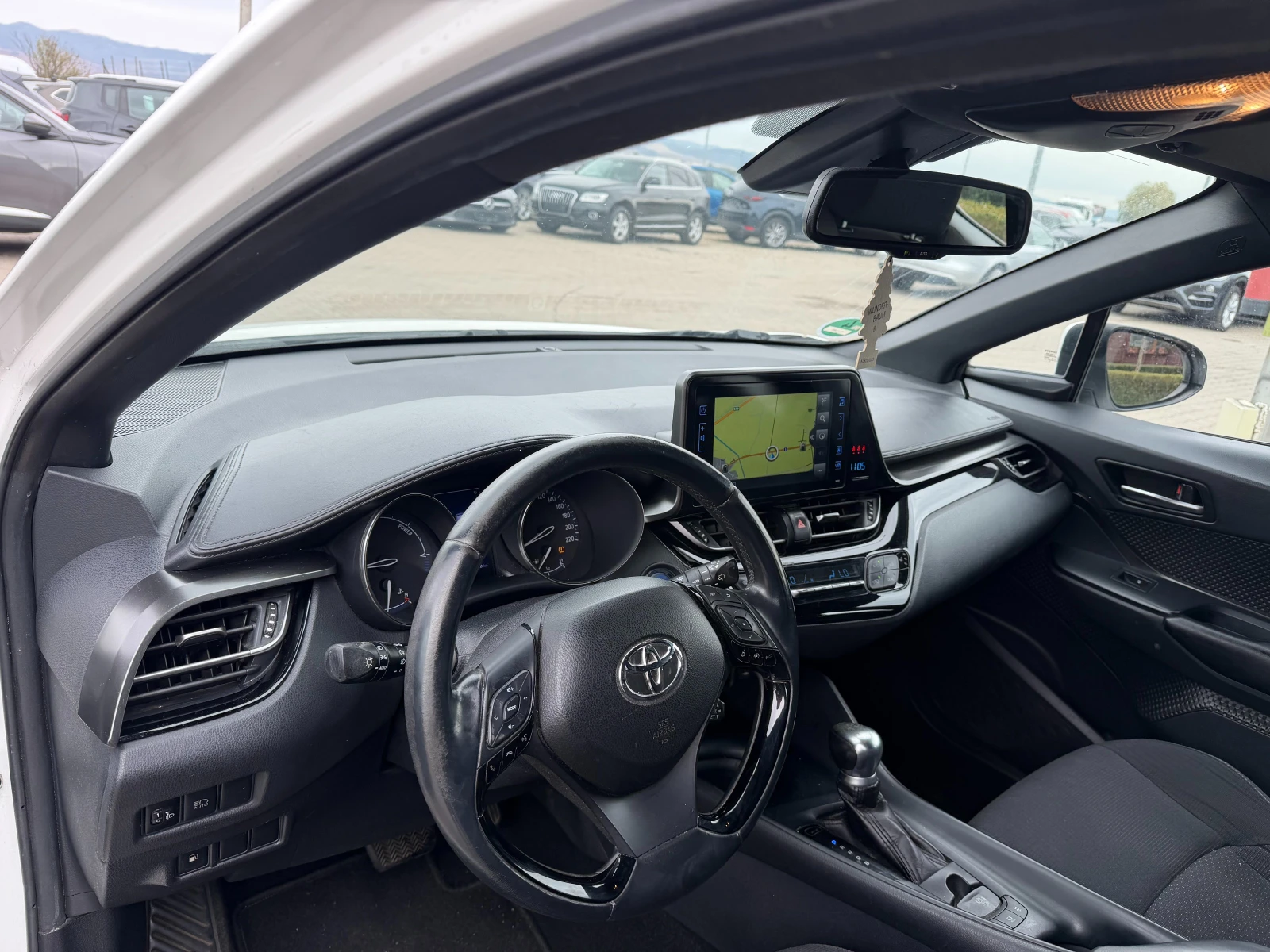 Toyota C-HR 1.8HYBRID AVTOMAT/NAVI/KAMERA EURO 6, снимка 11 - Автомобили и джипове - 56223532