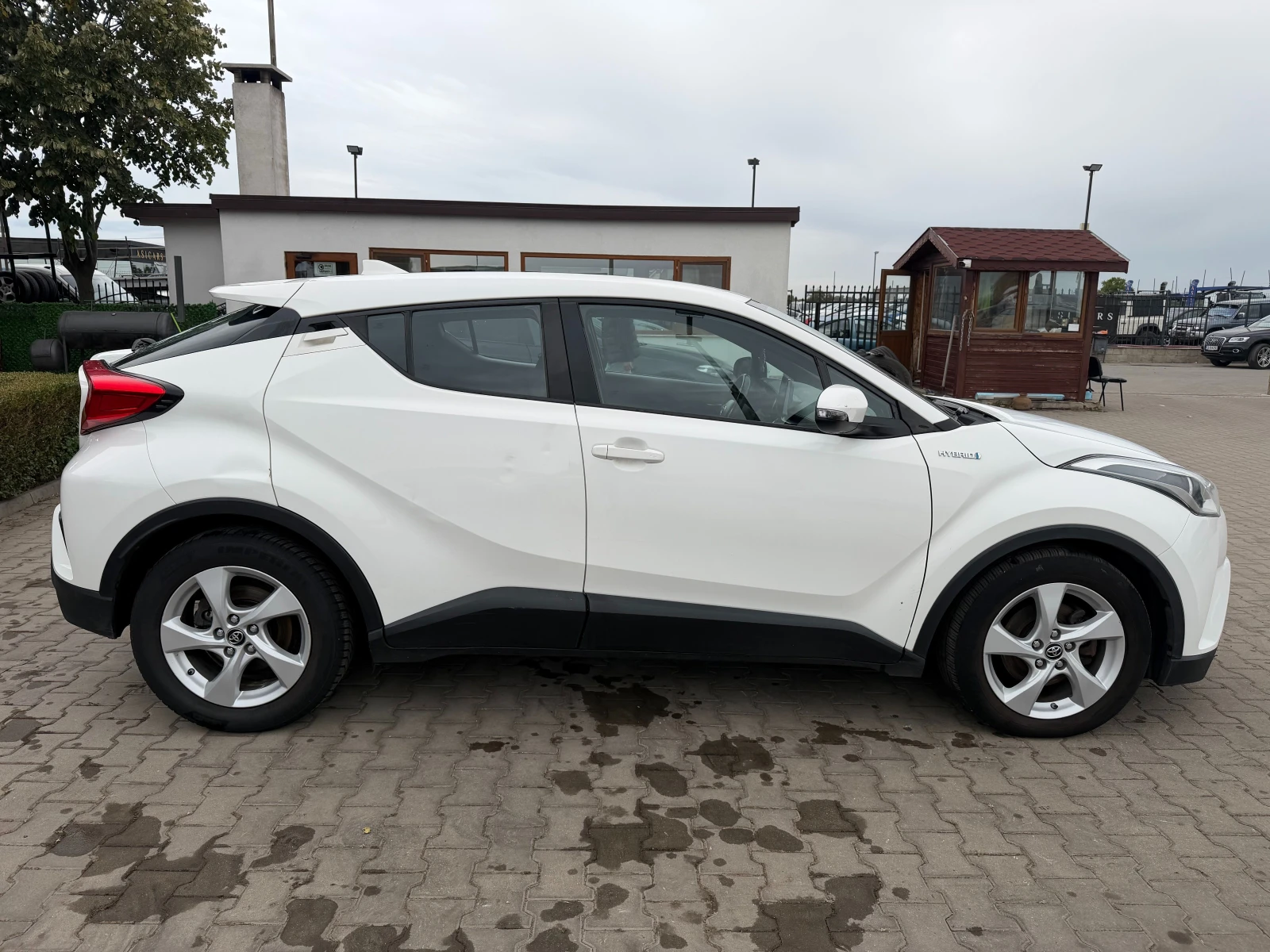 Toyota C-HR 1.8HYBRID AVTOMAT/NAVI/KAMERA EURO 6, снимка 5 - Автомобили и джипове - 56223532