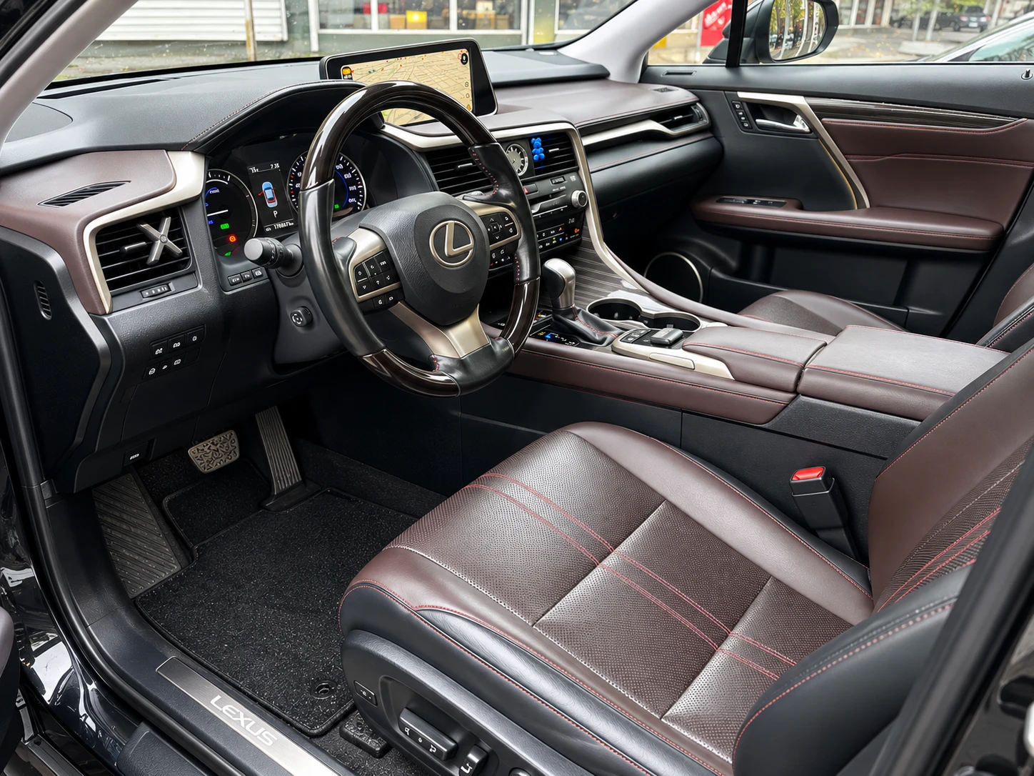 Lexus RX 450h plus 7 местен, снимка 5 - Автомобили и джипове - 56269068