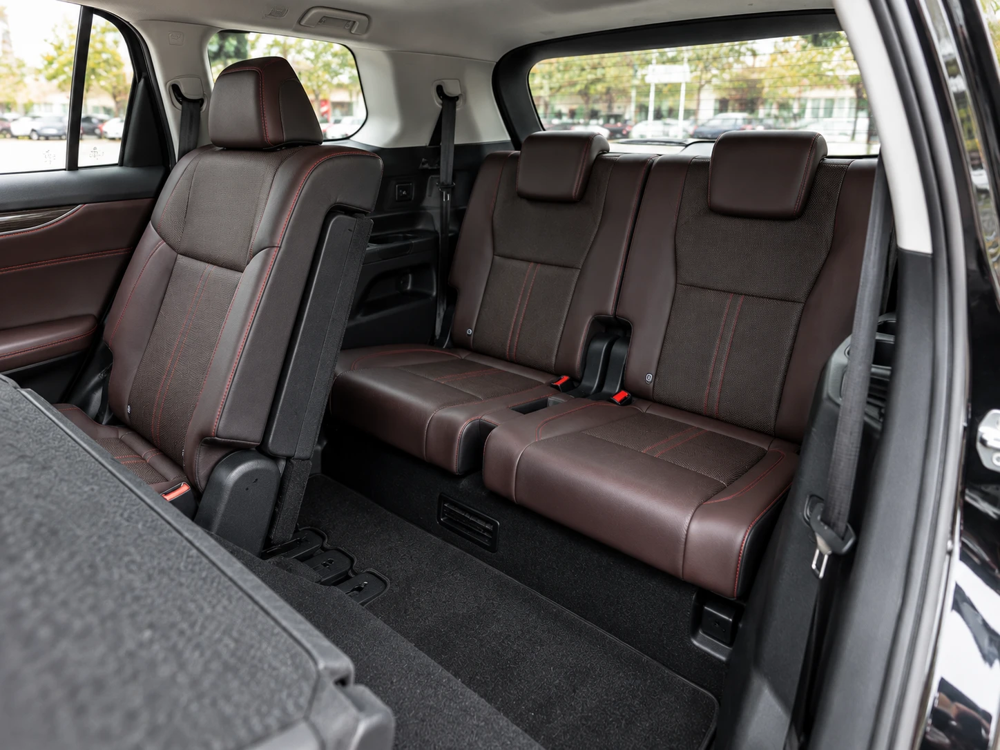 Lexus RX 450h plus 7 местен, снимка 9 - Автомобили и джипове - 56269068