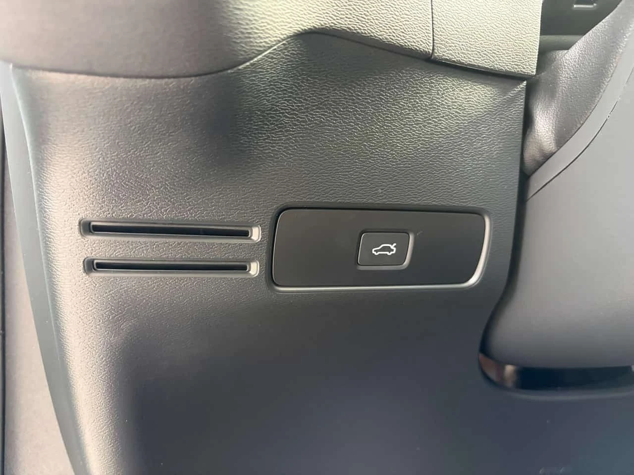 Volvo XC40 * Pure Twin eAWD Plus  * ПАНОРАМА * ЦЕНА ДО БГ * , снимка 17 - Автомобили и джипове - 56636890