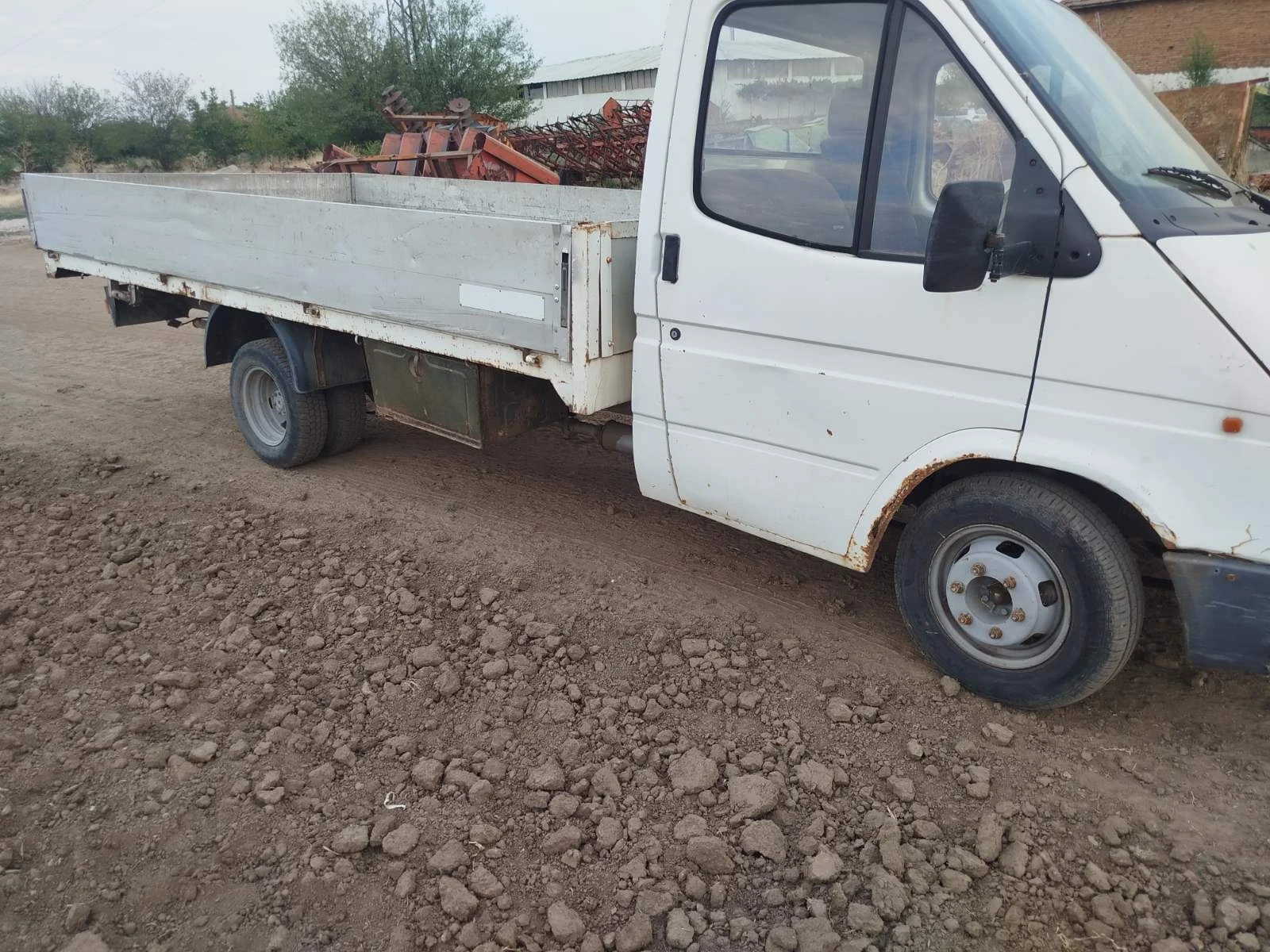 Ford Transit 2.5D - изображение 3