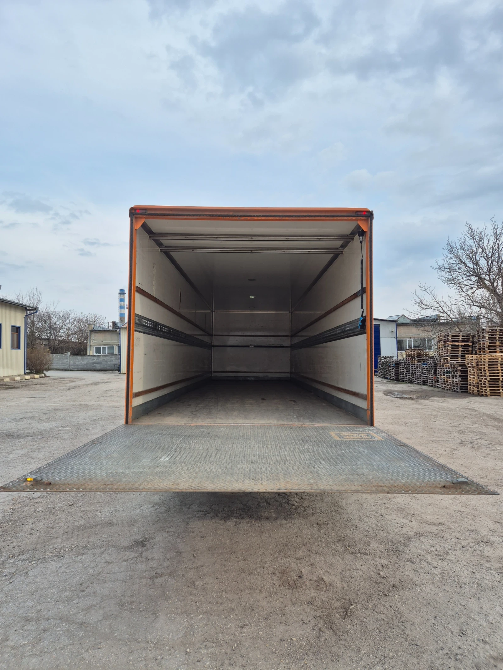 Renault Midlum 12.220 БОРД Е5, снимка 8 - Камиони - 54072538