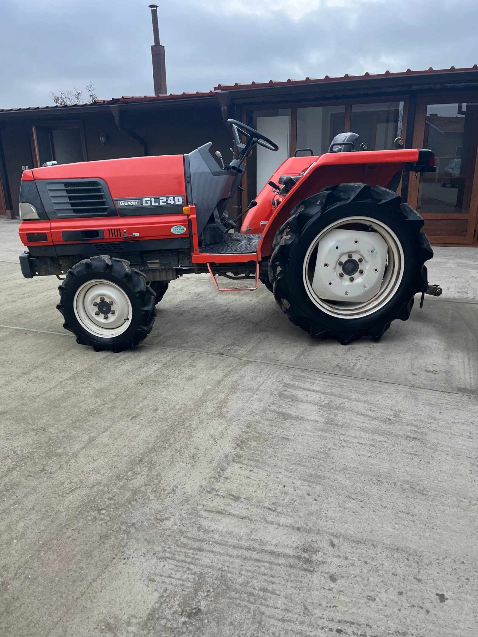 Трактор Kubota GL240 - изображение 5