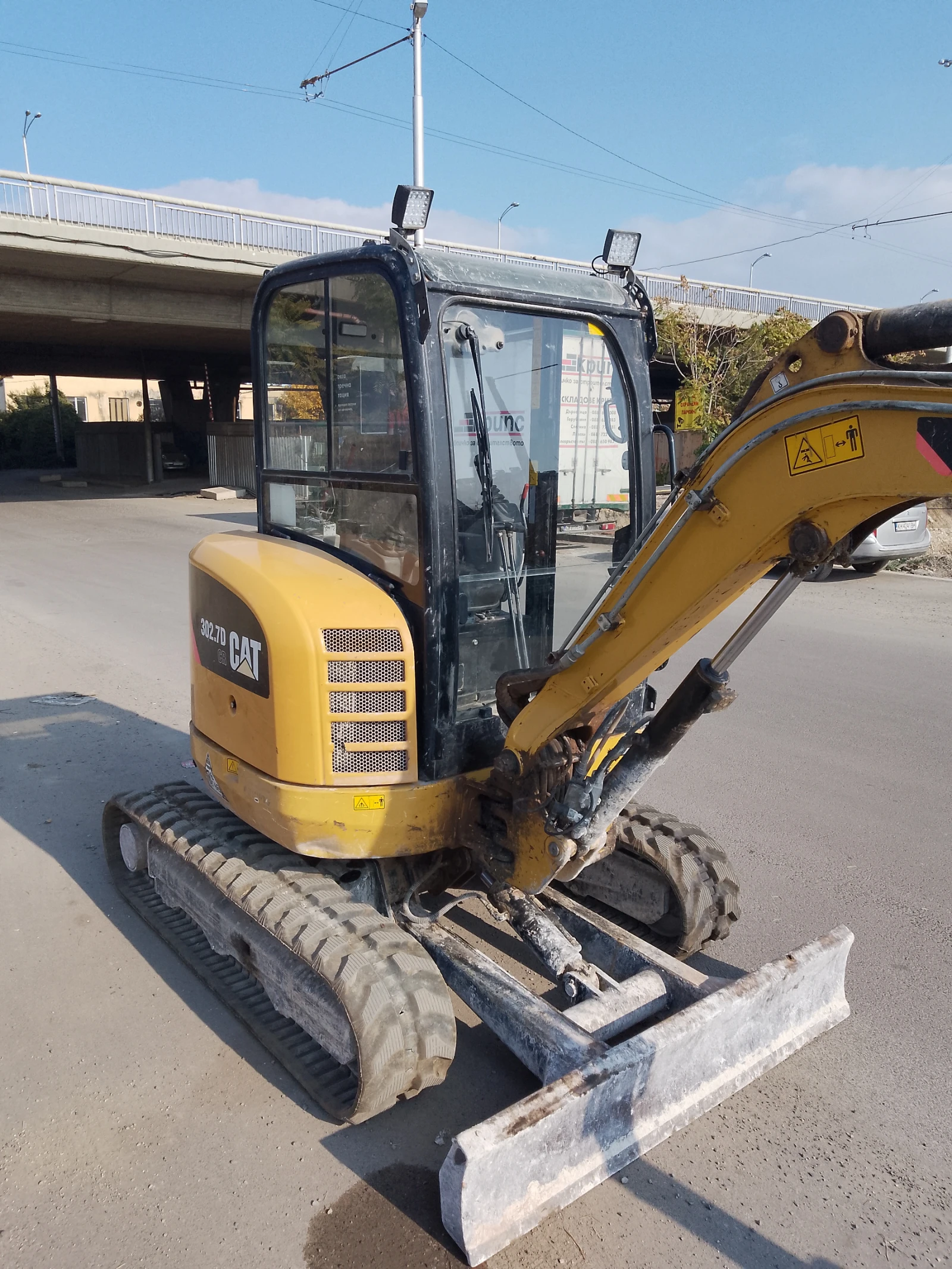 Багер Caterpillar 302.7D - изображение 2