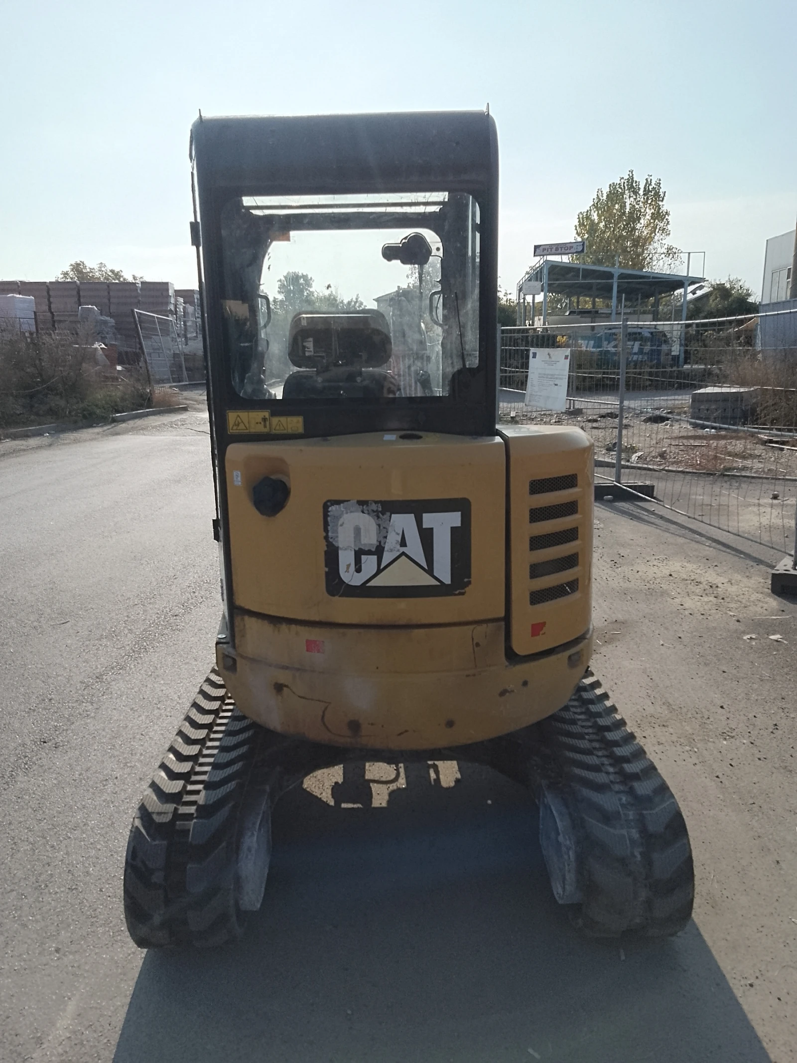 Багер Caterpillar 302.7D - изображение 4