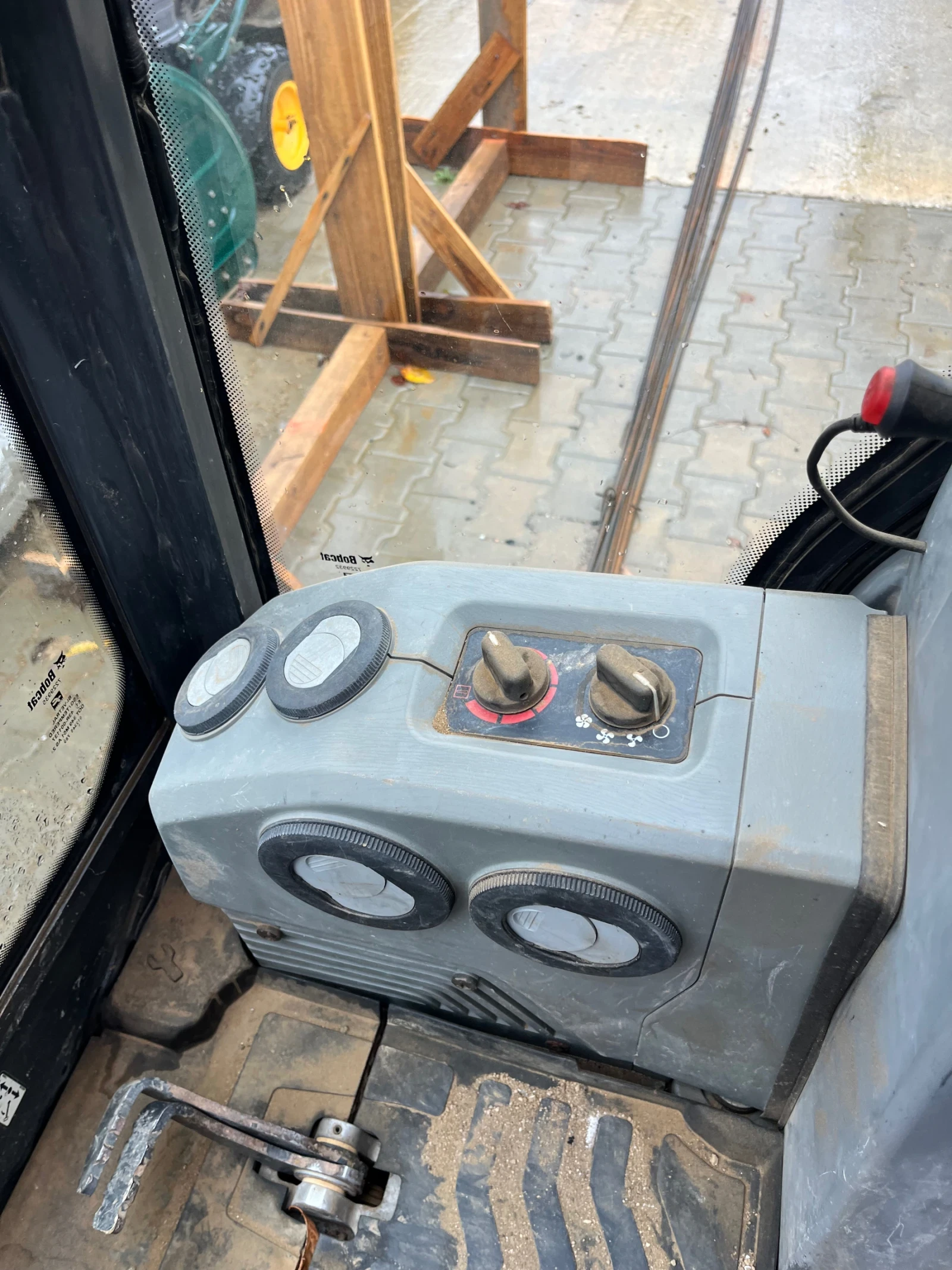 ����� Bobcat � 19 | Mobile.bg � ����������� 5