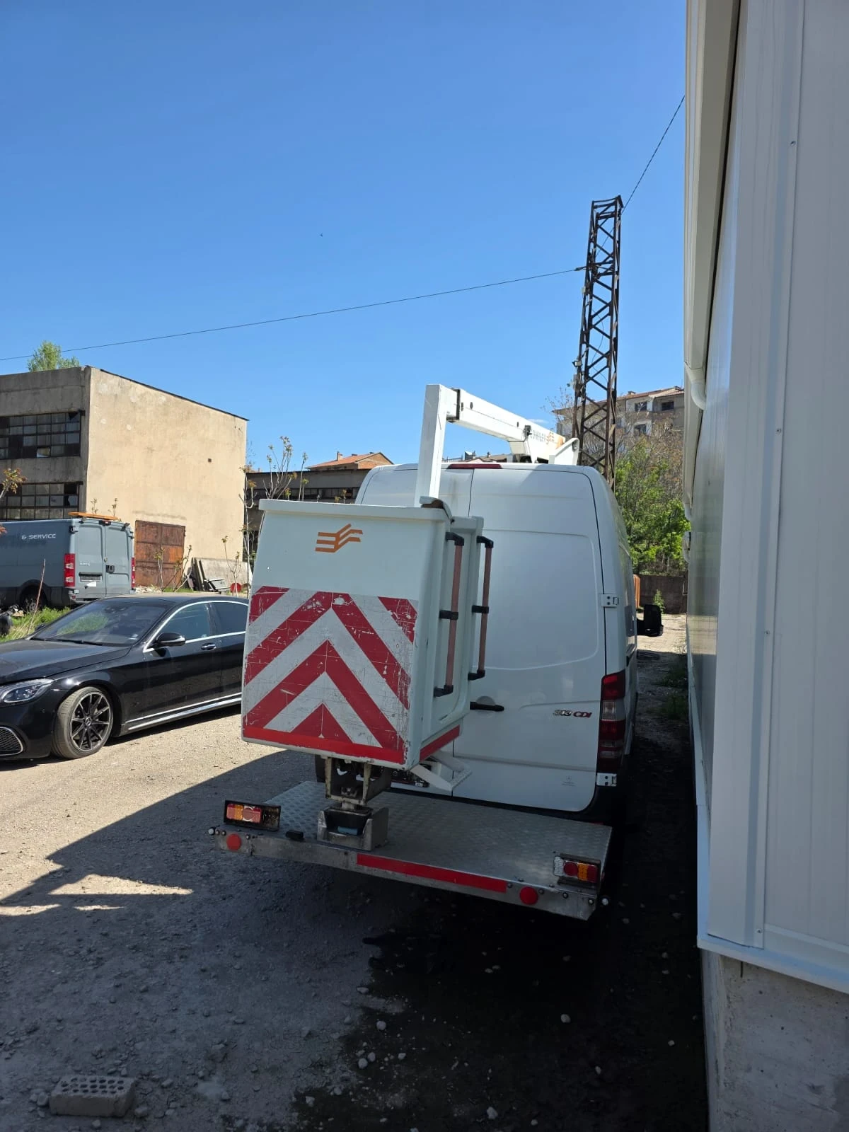 Автовишка Mercedes-Benz 313cdi, снимка 2 - Индустриална техника - 54333841