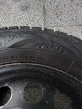 Гуми Зимни 205/60R16, снимка 7
