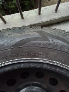 Гуми Зимни 205/60R16, снимка 2