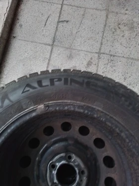 Гуми Зимни 205/60R16, снимка 3