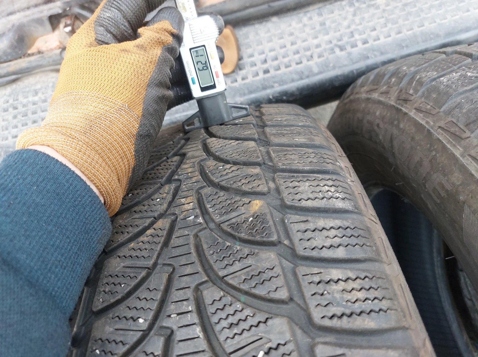 ���� 235/65R17 | Mobile.bg � ����������� 3