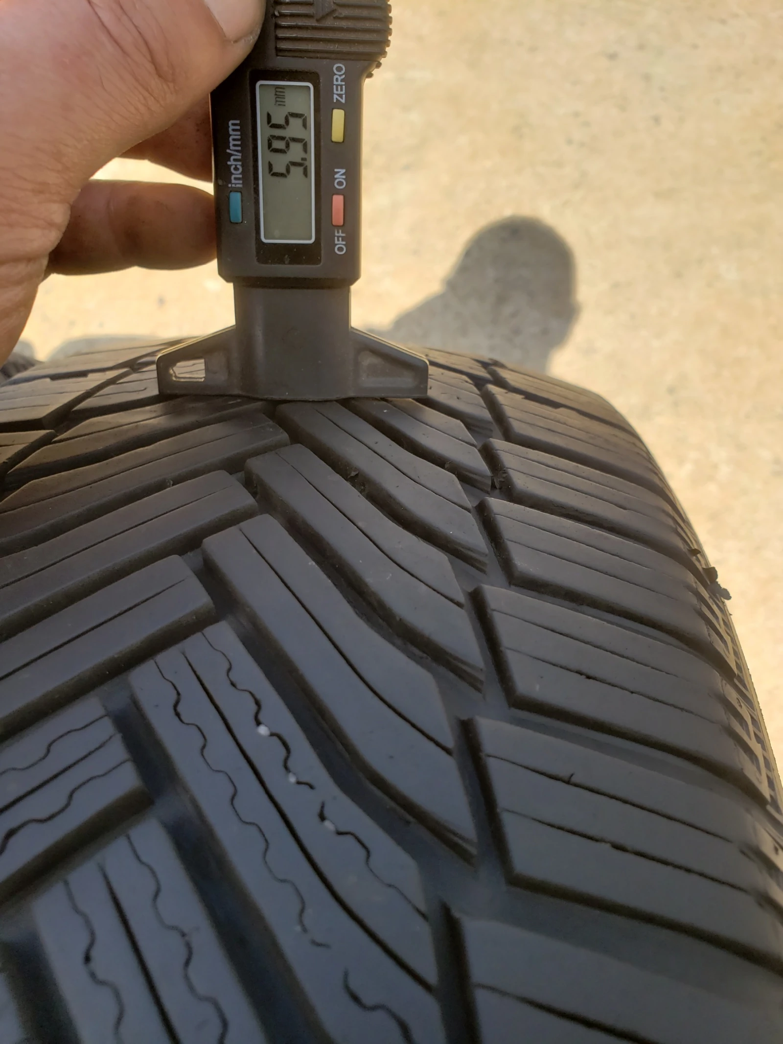 Гуми Зимни 195/55R20, снимка 12 - Гуми и джанти - 56197708