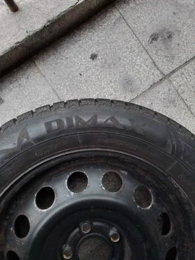 Гуми Зимни 205/60R16, снимка 8 - Гуми и джанти - 47116025