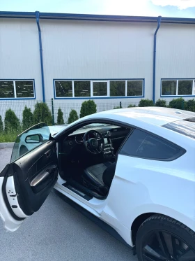 Ford Mustang 2.3 EcoBoost  Performance pack Full ! !, снимка 9