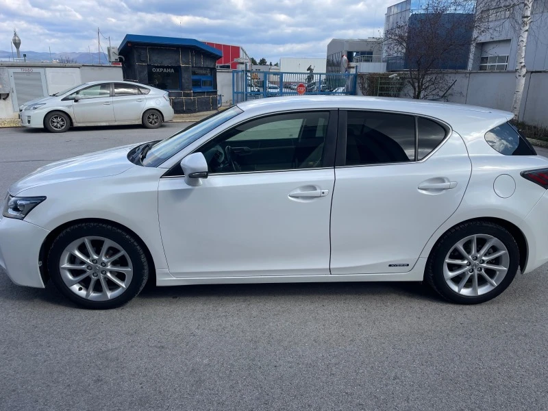 Lexus CT 200h, снимка 5 - Автомобили и джипове - 47125240