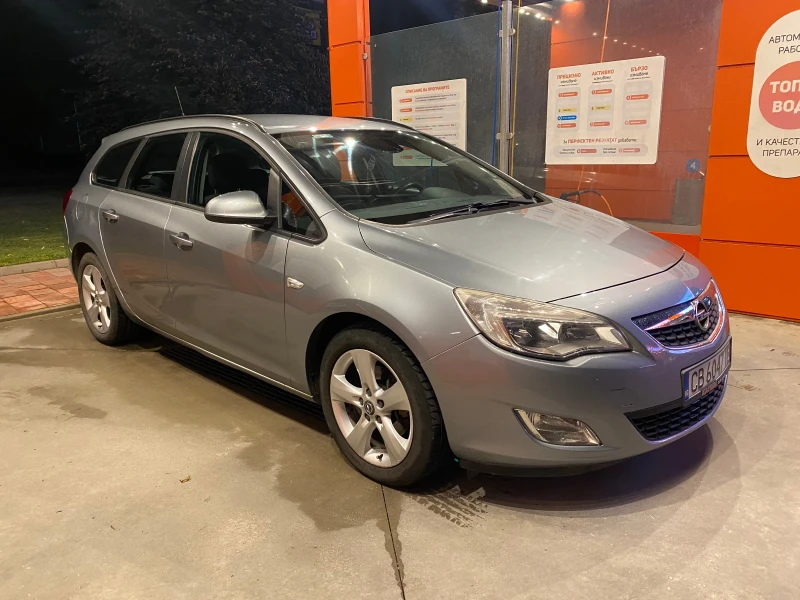 Opel Astra, снимка 3 - Автомобили и джипове - 46434182