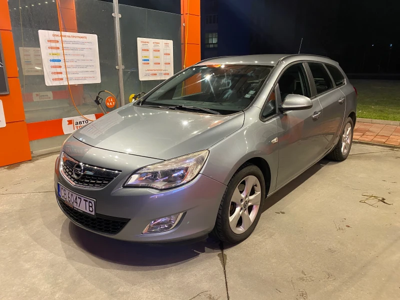 Opel Astra, снимка 2 - Автомобили и джипове - 46434182