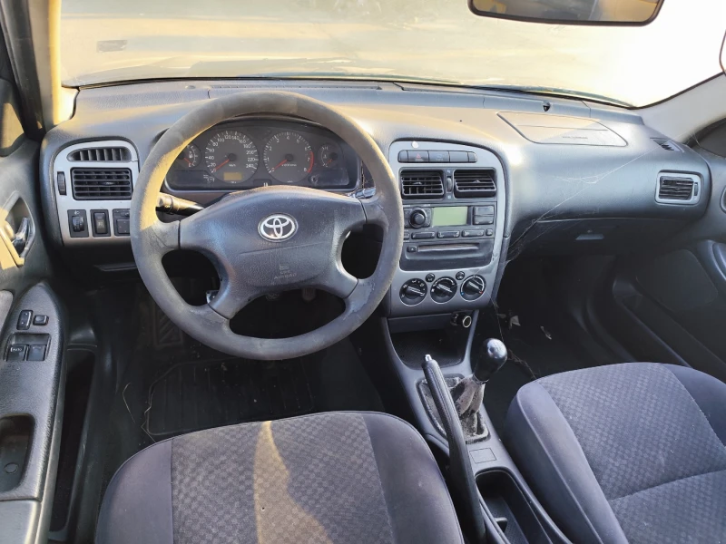 Toyota Avensis 1.6, снимка 4 - Автомобили и джипове - 46879206