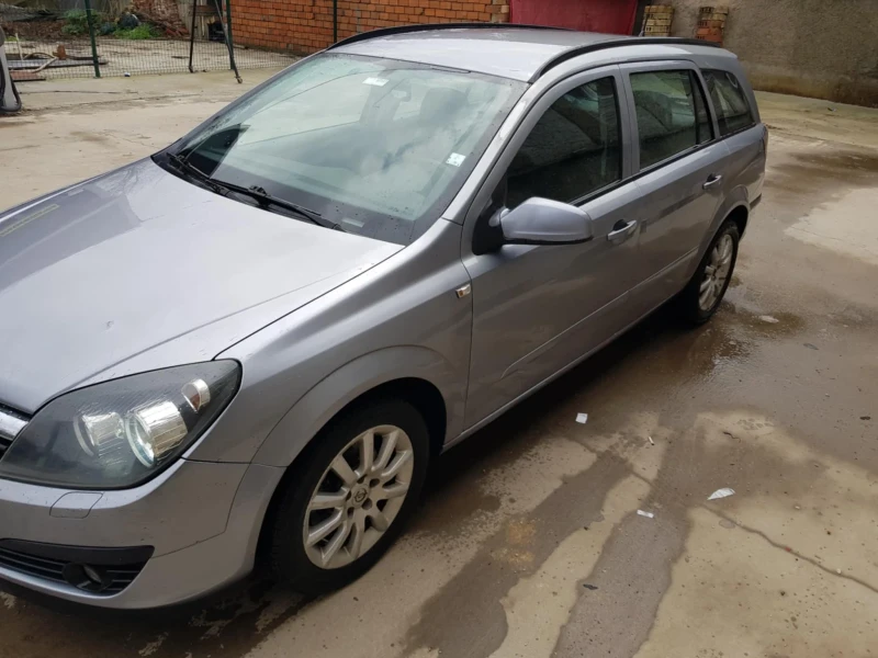 Opel Astra, снимка 1 - Автомобили и джипове - 47865108