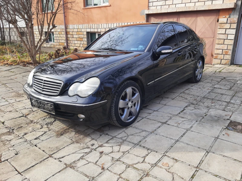 Mercedes-Benz C 320 3.2 Avatgarde, снимка 10 - Автомобили и джипове - 48417432