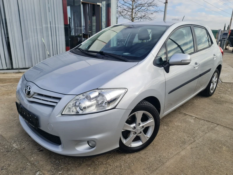 Toyota Auris 2.0 D4D FaceLift Handsfree Тмпомат KeyLess Go, снимка 1 - Автомобили и джипове - 48447922