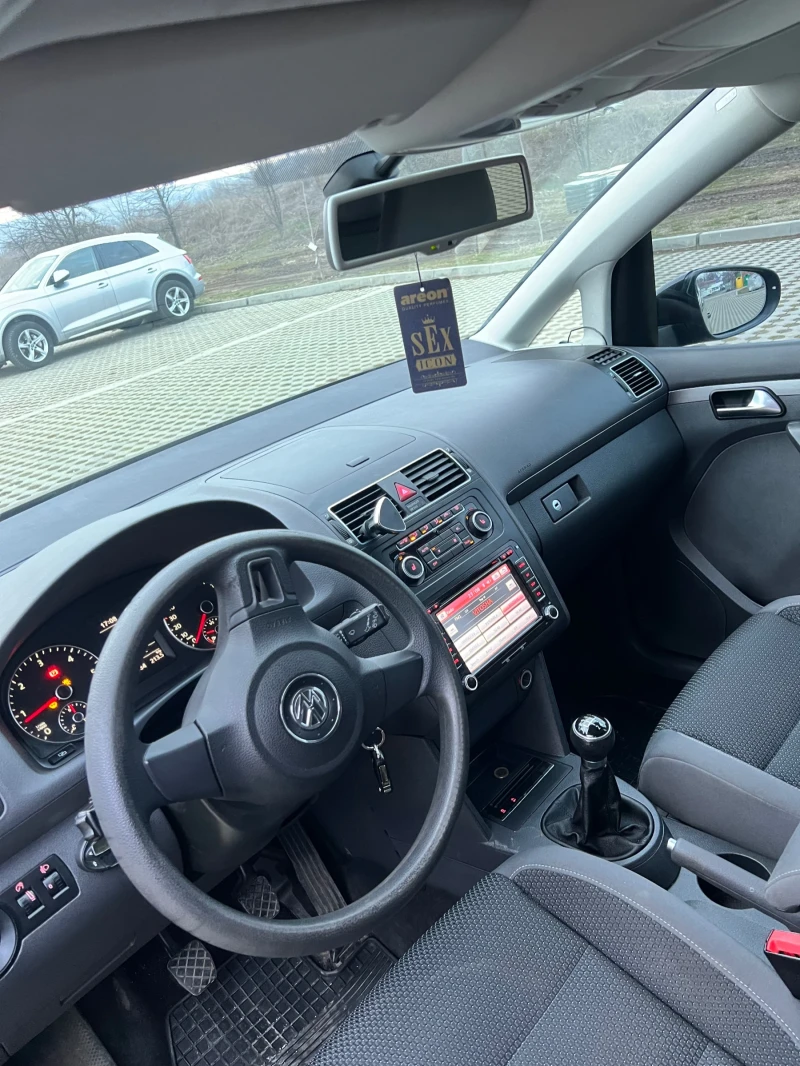 VW Touran 2000 TDI, снимка 7 - Автомобили и джипове - 49246279