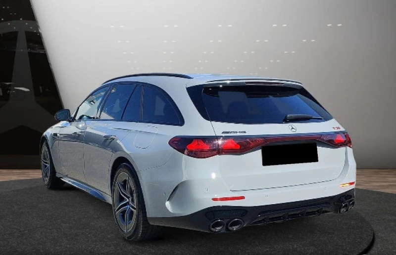 Mercedes-Benz E 53 AMG PLUG-IN HYBRID/4MATIC/NIGHT/BURM/DIGITAL LIGHT/360, снимка 4 - Автомобили и джипове - 52142823