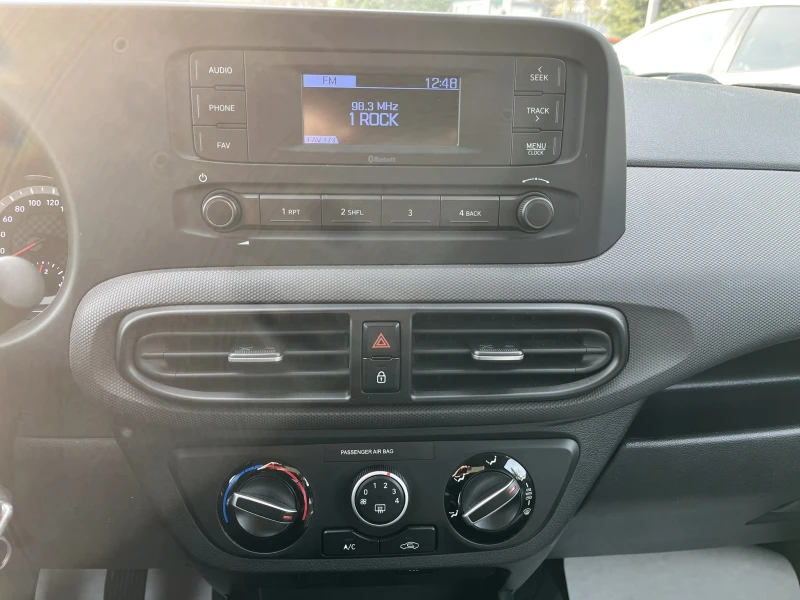 Hyundai I10 1.2 86 к.с 4 цилиндъра, снимка 11 - Автомобили и джипове - 52582695